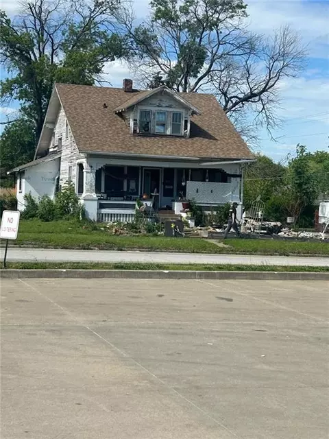 803 W Monroe St, Mexico, MO 65265