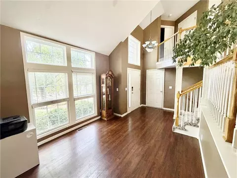 2363 W Elizabeth St, Olathe, KS 66061