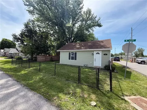 930 W Cliff St, Saint Joseph, MO 64504