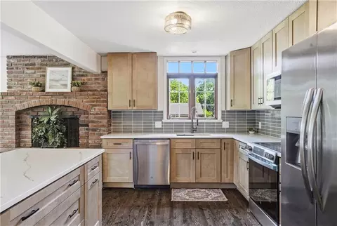 Kitchen - 12915 E 36th Ter, Independence, MO 64055 photo 5 of 6