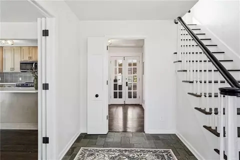 Entry Way - 12915 E 36th Ter, Independence, MO 64055 photo 2 of 8