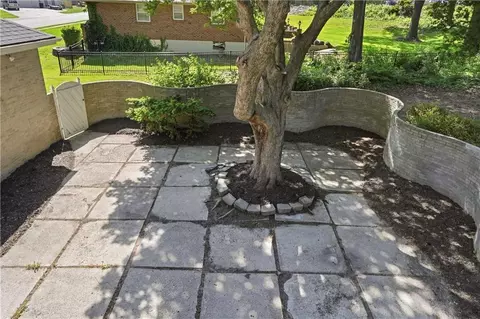 Exterior - 12915 E 36th Ter, Independence, MO 64055 photo 6 of 11
