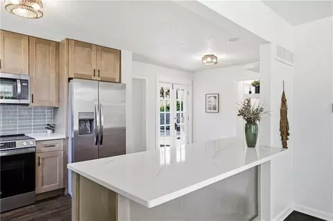Kitchen - 12915 E 36th Ter, Independence, MO 64055 photo 2 of 6
