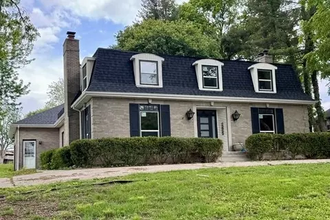12915 E 36th Ter, Independence, MO 64055