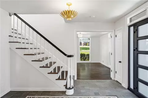 Entry Way - 12915 E 36th Ter, Independence, MO 64055 photo 3 of 8