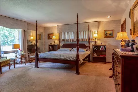 Bedroom - 538 Lindley Dr, Lawrence, KS 66049 photo 1 of 8