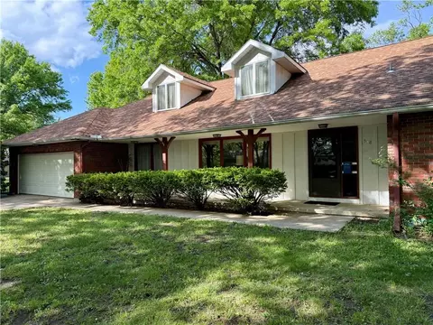 Exterior - 538 Lindley Dr, Lawrence, KS 66049 photo 4 of 7