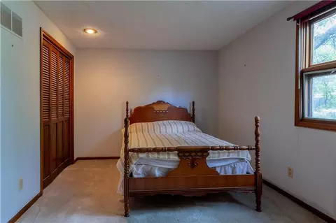 Bedroom - 538 Lindley Dr, Lawrence, KS 66049 photo 6 of 8
