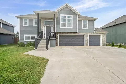 2748 N 112th St, Kansas City, KS 66109