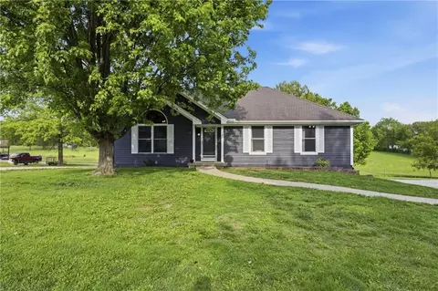 1201 S Oak St, Plattsburg, MO 64477