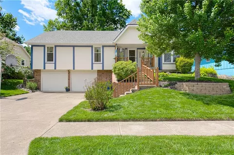 1306 Downing St, Liberty, MO 64068