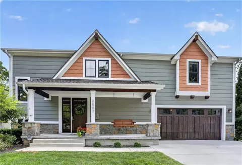 2807 W 50th Ter, Westwood, KS 66205