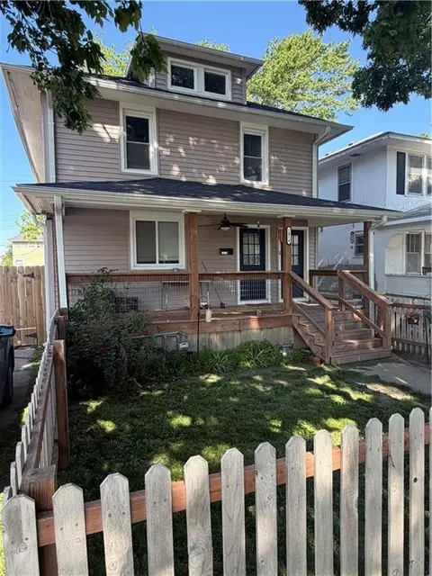 2014 Fayette St, North Kansas City, MO 64116