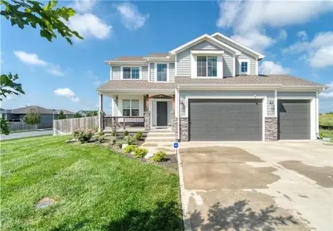 14096 S Landon St, Olathe, KS 66061
