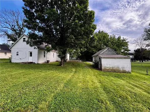 Exterior - 317 E Pine St, Drexel, MO 64742 photo 4 of 5