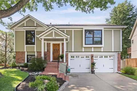11259 Garnett St, Overland Park, KS 66210