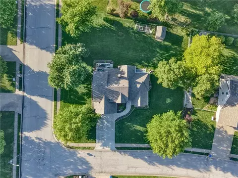 View/Area - 602 Ridgewood Dr, Raymore, MO 64083 photo 6 of 6