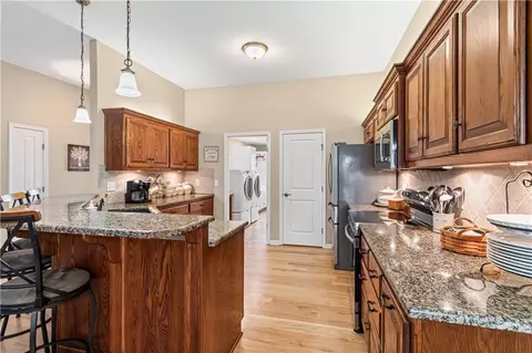 Kitchen - 910 Timberline Dr, Cameron, MO 64429 photo 2 of 3