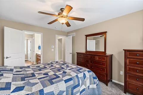 Bedroom - 910 Timberline Dr, Cameron, MO 64429 photo 3 of 8