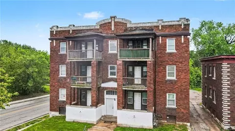 3319 E 30th St, Kansas City, MO 64128