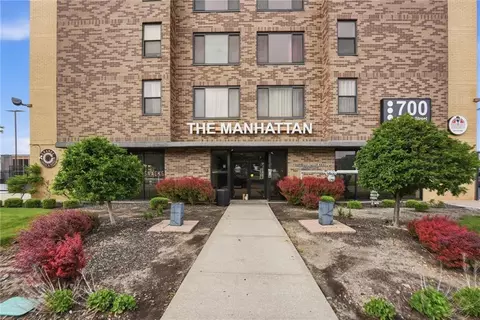 700 E 8th St #14N, Kansas City, MO 64106