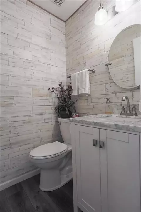 Bath - 202 Howard Rd, Trimble, MO 64492 photo 1 of 4