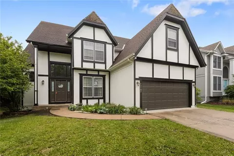 12707 W 122nd St, Overland Park, KS 66213