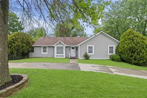 2418 N 88th Dr, Kansas City, KS 66109