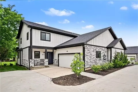 8820 Cortez St, Overland Park, KS 66212