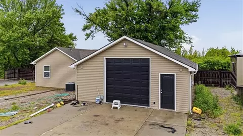 Other - 2440 Lowenstein Dr, Lees Summit, MO 64081 photo 12 of 13