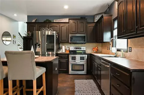 Kitchen - 712 S Adams St, Raymore, MO 64083 photo 4 of 5