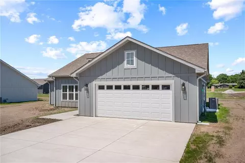 612 Catalpa St, Independence, KS 67301