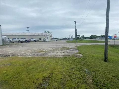 800 N Maple St, Garnett, KS 66032