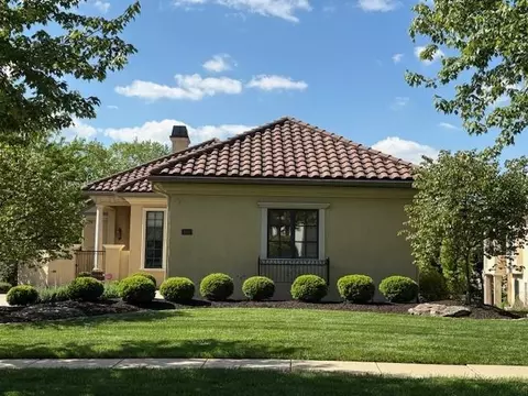 3313 W 138th St, Leawood, KS 66224