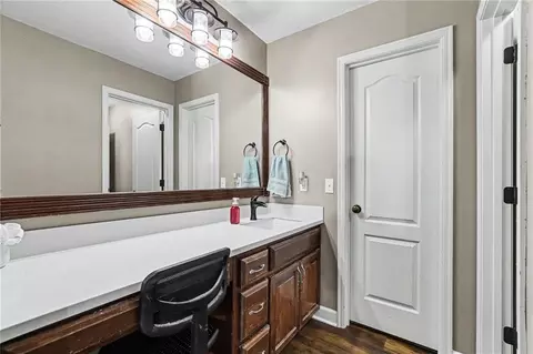 Bath - 9705 NE Jacob Ln, Lees Summit, MO 64086 photo 3 of 6