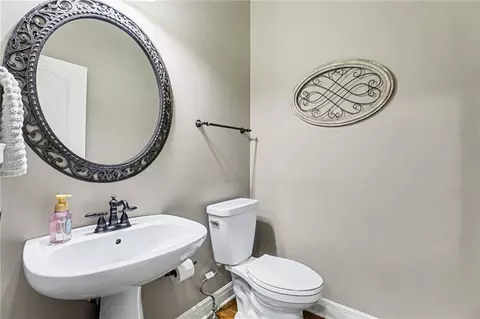 Bath - 9705 NE Jacob Ln, Lees Summit, MO 64086 photo 2 of 6