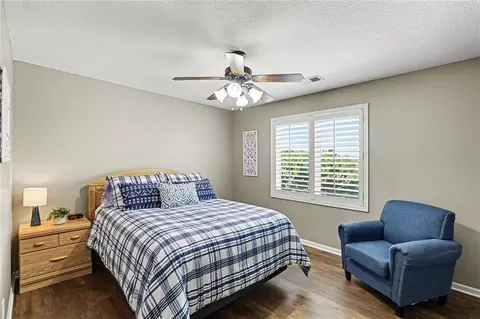 Bedroom - 9705 NE Jacob Ln, Lees Summit, MO 64086 photo 6 of 7