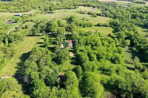 View/Area - 6900 Smith Dr, Hamilton, MO 64644 photo 4 of 7