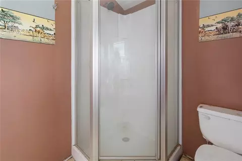 Bath - 6900 Smith Dr, Hamilton, MO 64644 photo 3 of 3