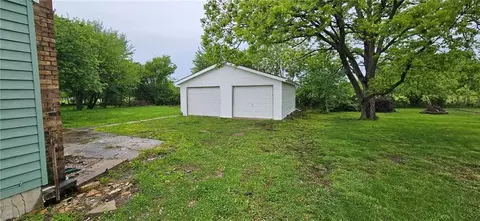 Exterior - 608 E 10th St, Holden, MO 64040 photo 2 of 2