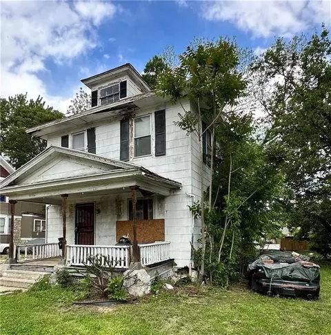 3237 Wabash Ave, Kansas City, MO 64109