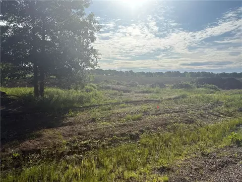 231 Country View Dr, Pittsburg, KS 66762