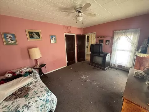Bedroom - 223 NE 6th St, Abilene, KS 67410 photo 4 of 5