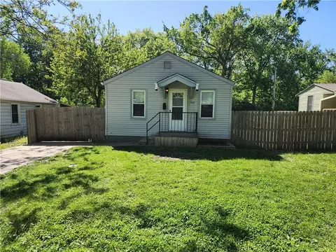 1412 S Logan Ave, Independence, MO 64055