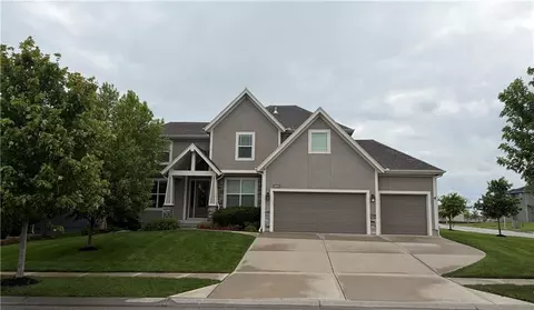 16964 S Hunter St, Olathe, KS 66062