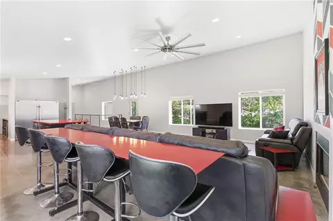 Dining - 15 NE Johnson St, Lees Summit, MO 64063 photo 1 of 7