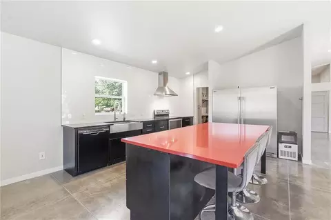 Kitchen - 15 NE Johnson St, Lees Summit, MO 64063 photo 6 of 6