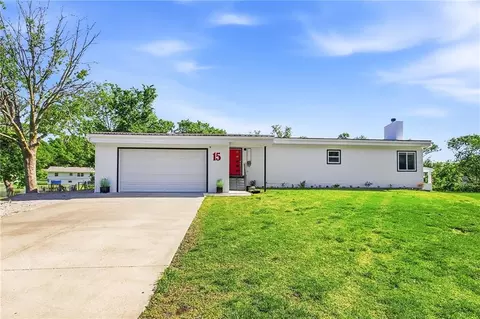 15 NE Johnson St, Lees Summit, MO 64063