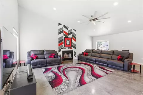 Living - 15 NE Johnson St, Lees Summit, MO 64063 photo 3 of 5