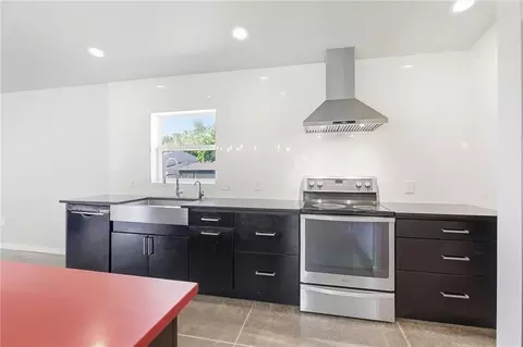 Kitchen - 15 NE Johnson St, Lees Summit, MO 64063 photo 3 of 6